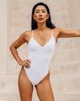 BELLA One Piece 小V領露背連身泳衣 - FAVALAVA
