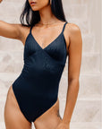BELLA One Piece 小V領露背連身泳衣 - FAVALAVA