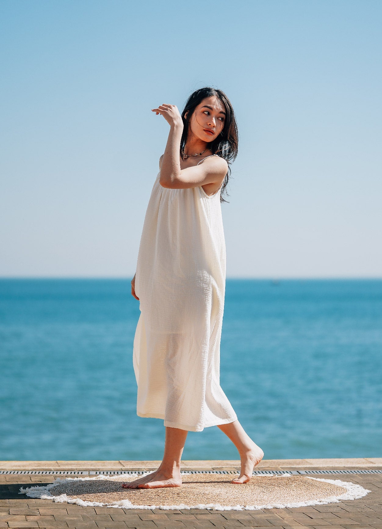 EVERYDAY DRESS 日光純棉輕紗洋裝．柔霧白 - 洋裝FAVALAVA