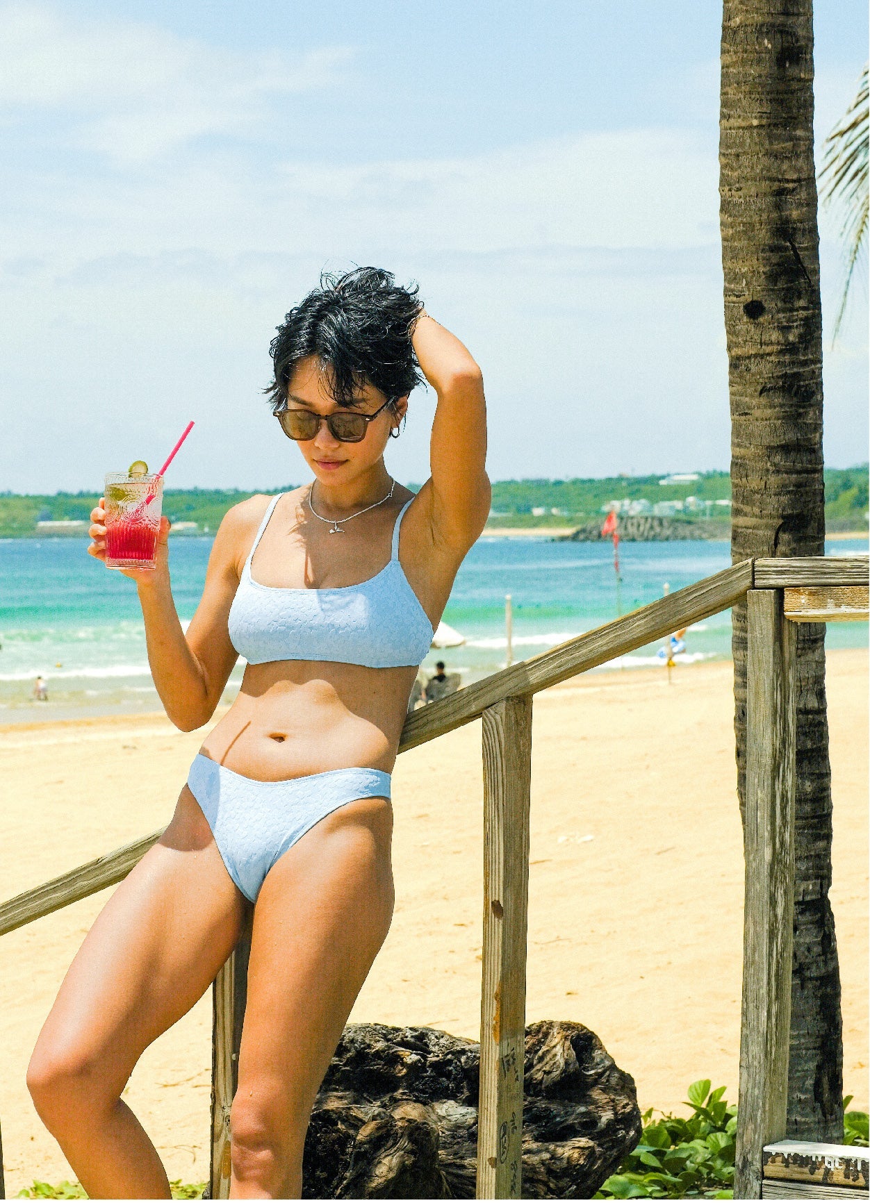 KIRA Top 細肩帶平領比基尼上衣 - 上身 TOPFAVALAVA